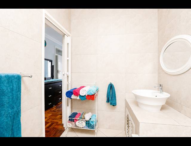 3.5 BEDROOM APARTMENT FOR SALE IN GLENWOOD